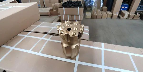 Retract Thread Button Bits